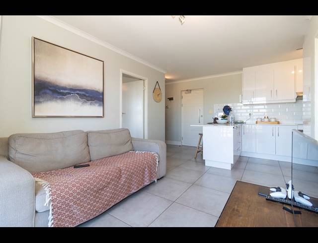 2 BEDROOM APARTMENT TO LET IN OBSERVATORY